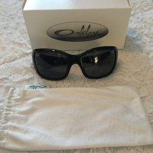 Oakley Polarized Ravishing Sunglasses